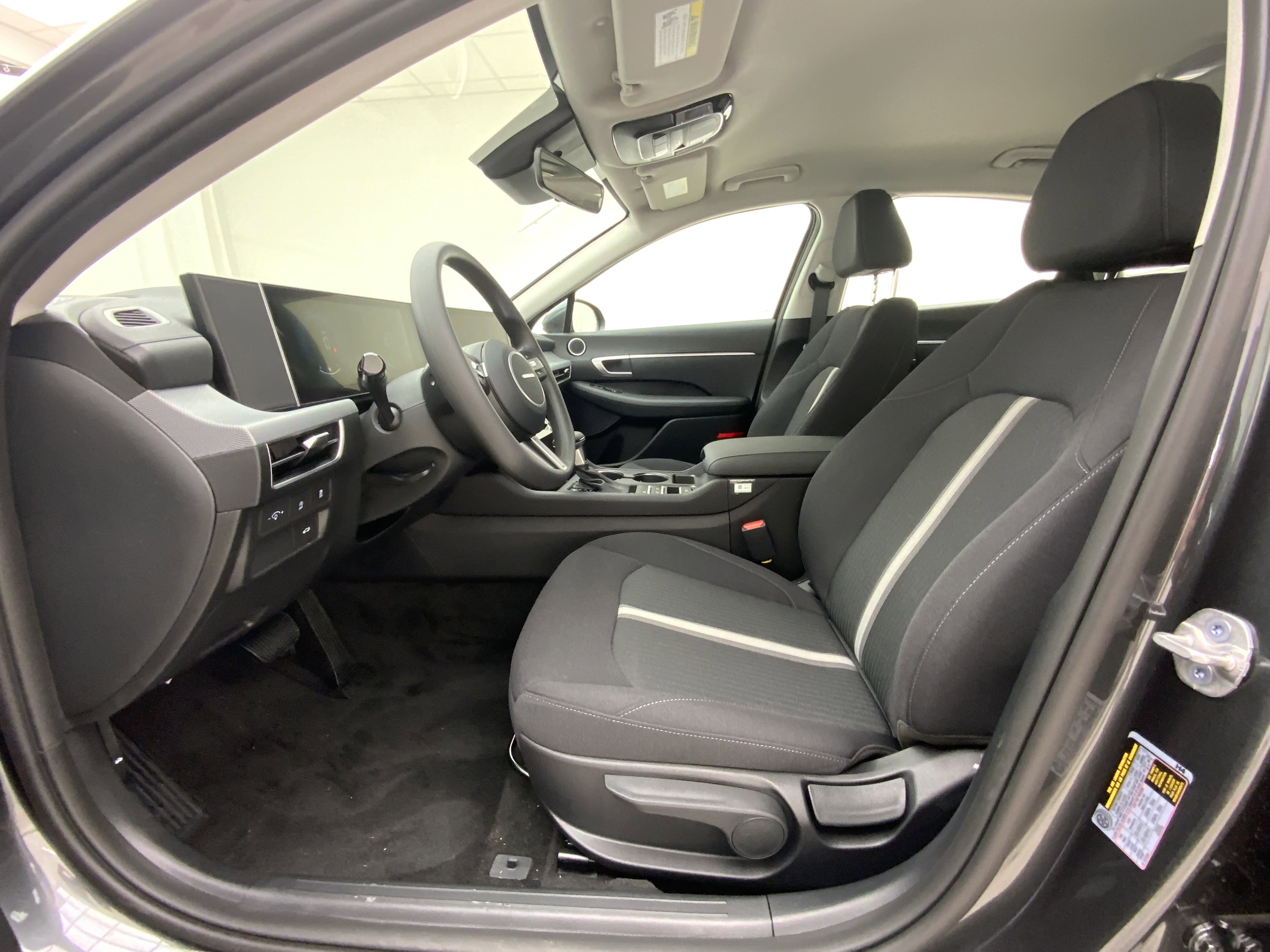 New 2026 Portofino Gray Hyundai SE image 12