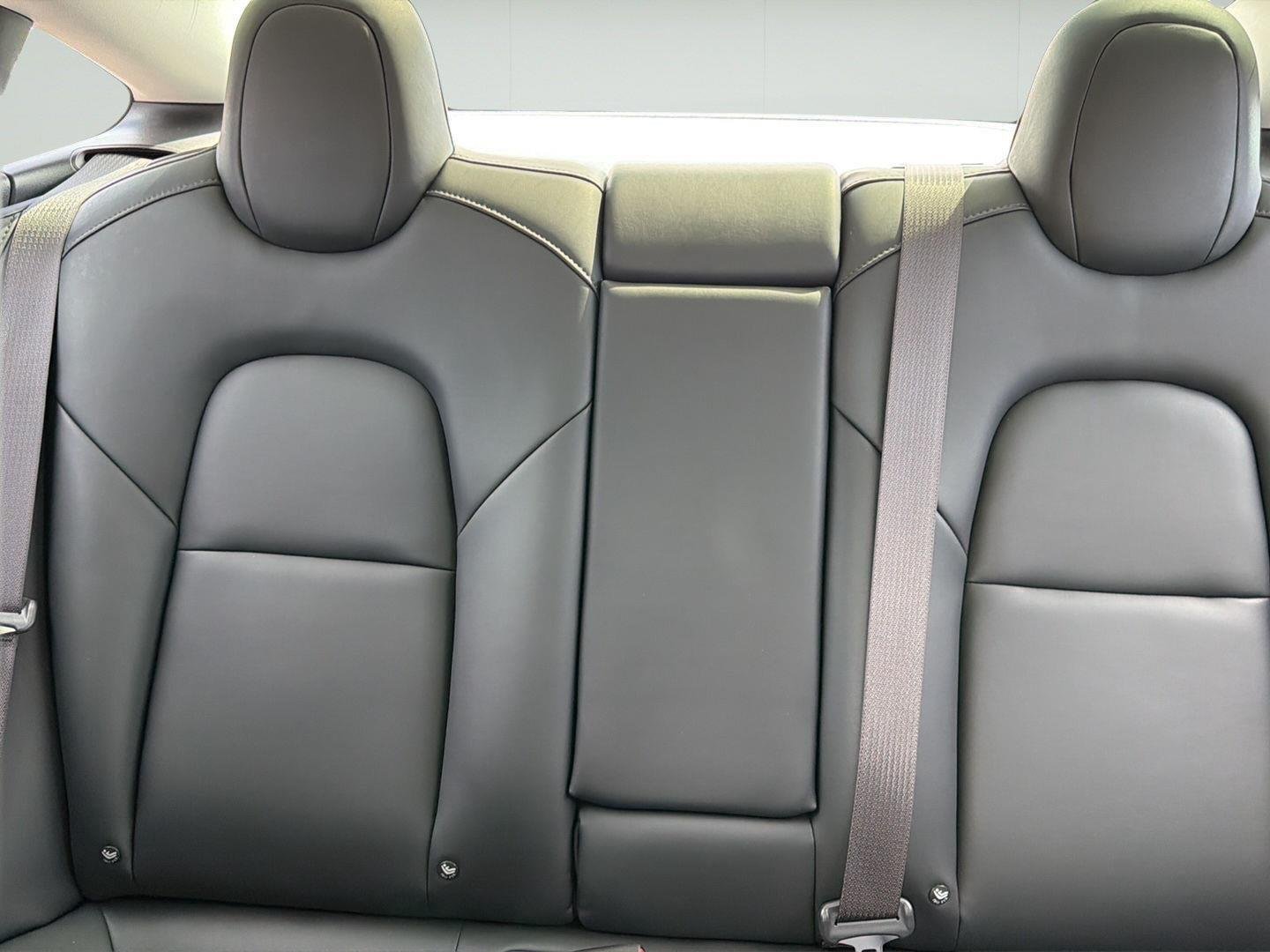 Used 2018  Tesla Long Range Battery image 15