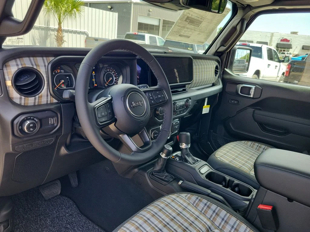 New 2026 Granite Crystal Metallic Clear-Coat Exterior Paint Jeep 85th Anniversary Edition image 8