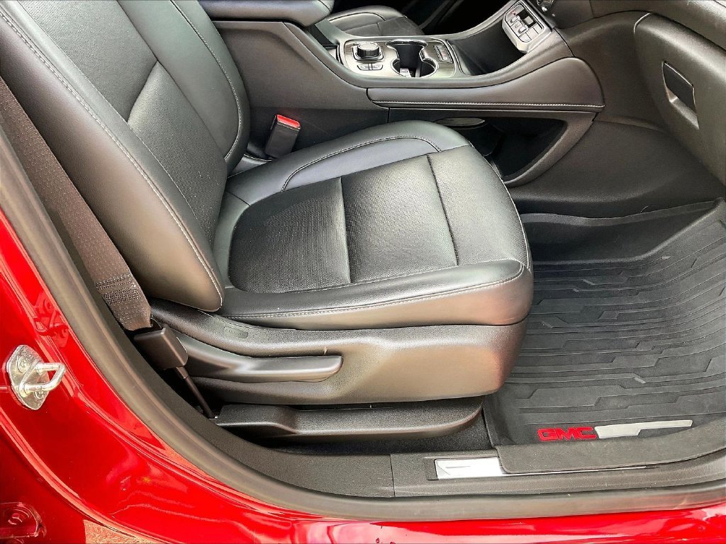 Used 2022 Cayenne Red Tintcoat GMC SLT image 37