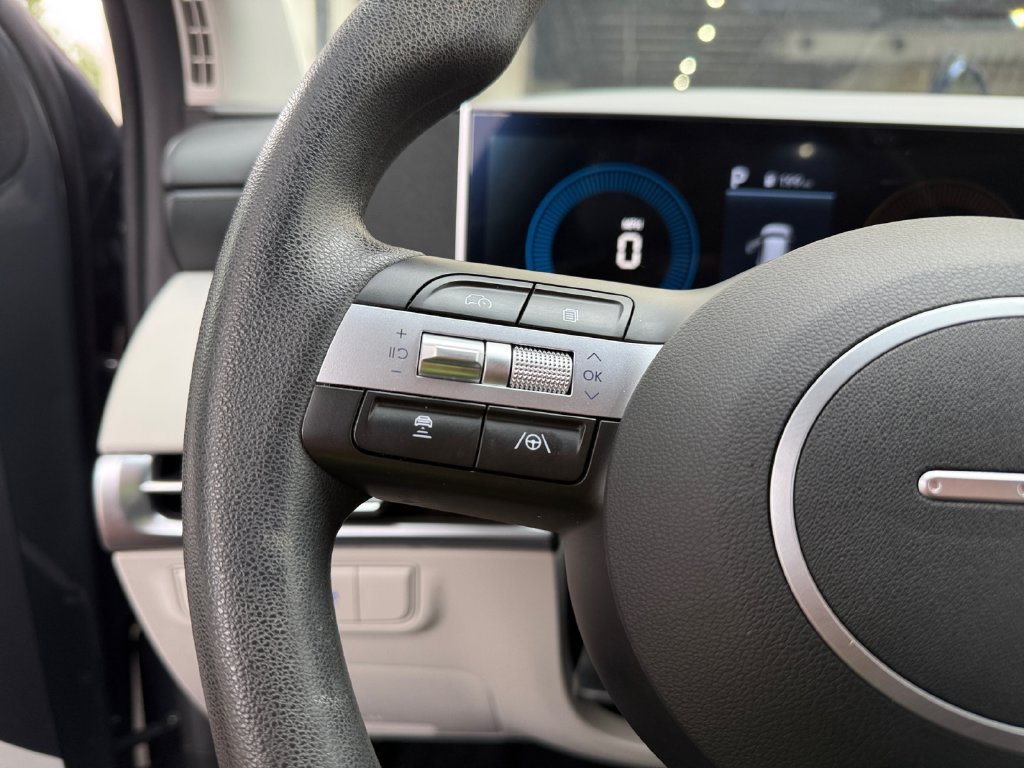 Used 2025 Gray Hyundai SEL image 24