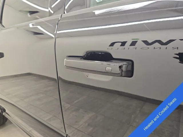 New 2026 Agate Black Metallic Ford F-250® Platinum® image 9