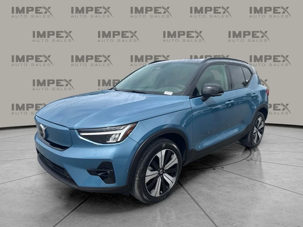 Used 2023 Blue Volvo Twin Plus image 1