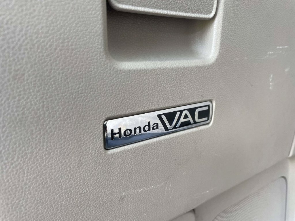 Used 2016 White Honda SE image 10