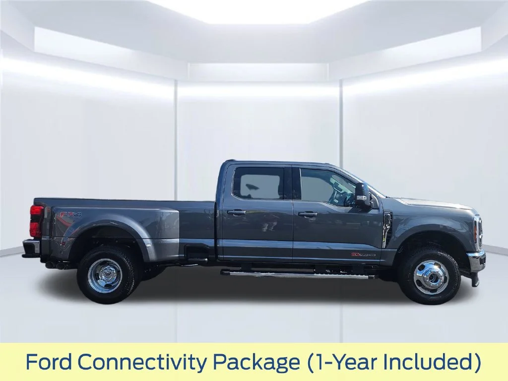 New 2027 Carbonized Gray Metallic Ford F-350® Lariat® image 22