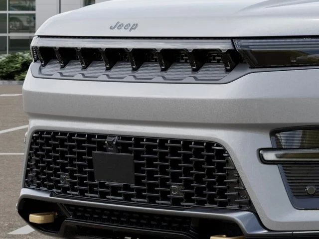 New 2026 Silver Zynith Jeep 85th Anniversary Edition image 11