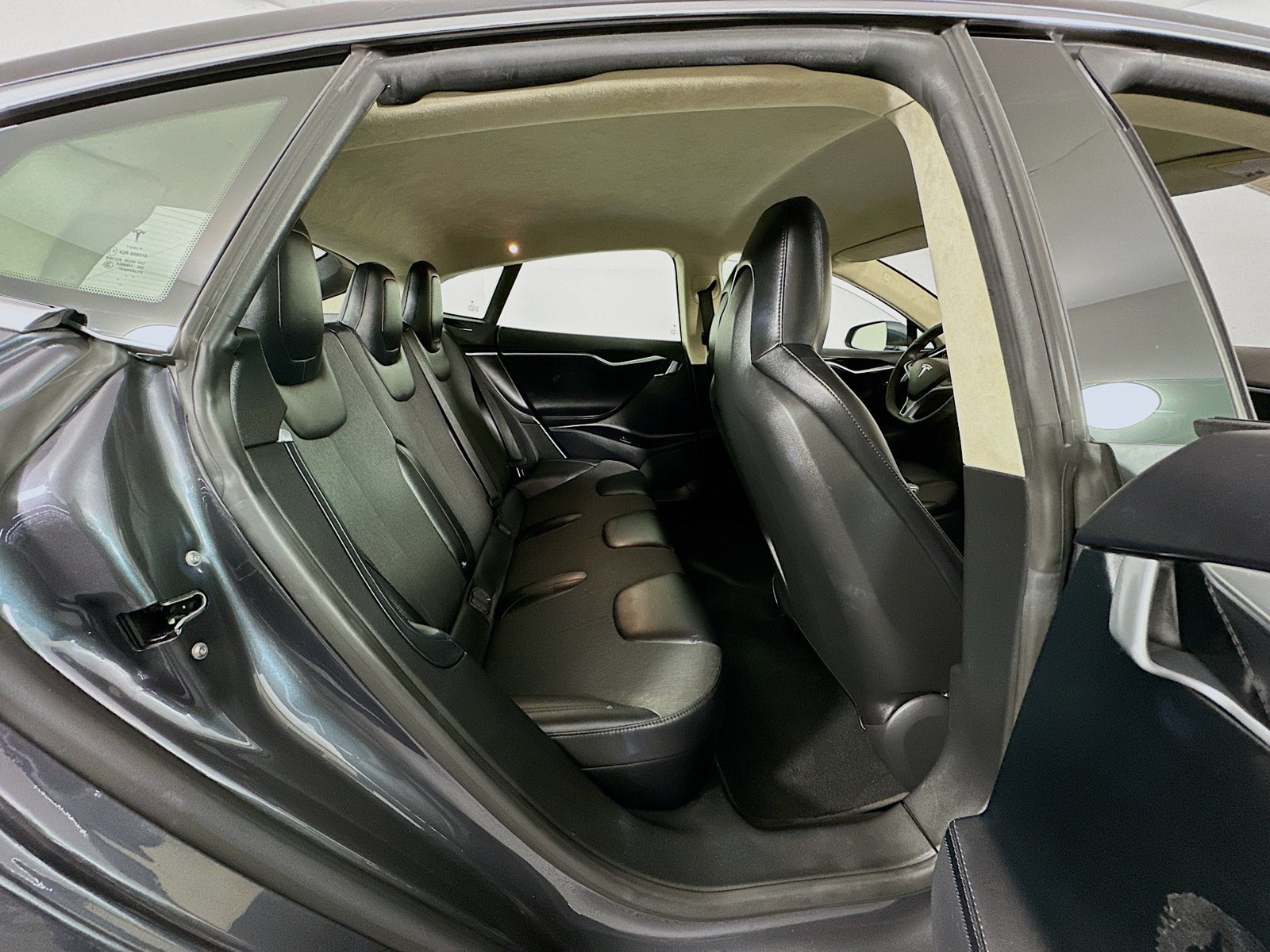 Used 2016 Black Tesla 75D image 25