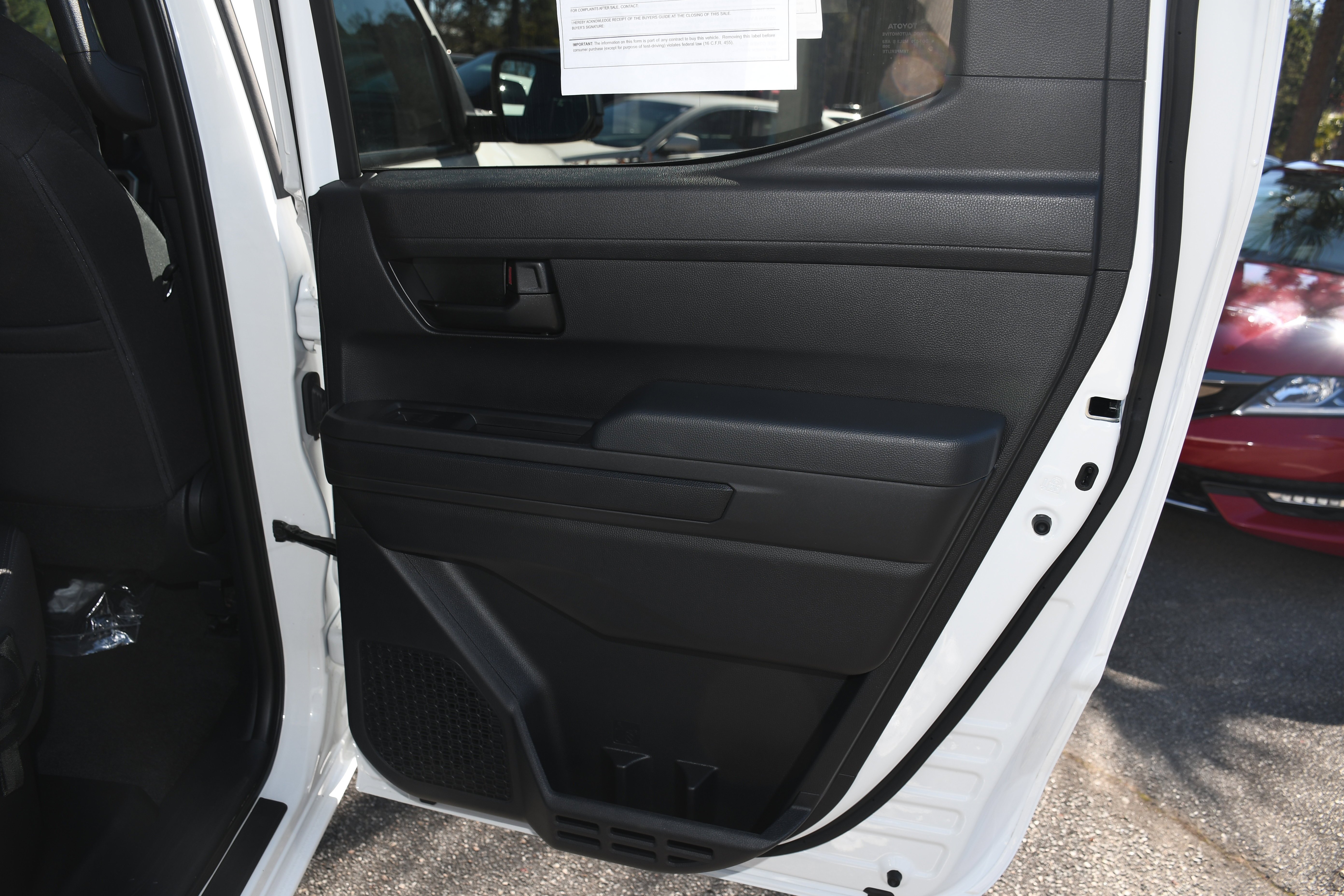 2025 Toyota Tacoma SR - Photo 18