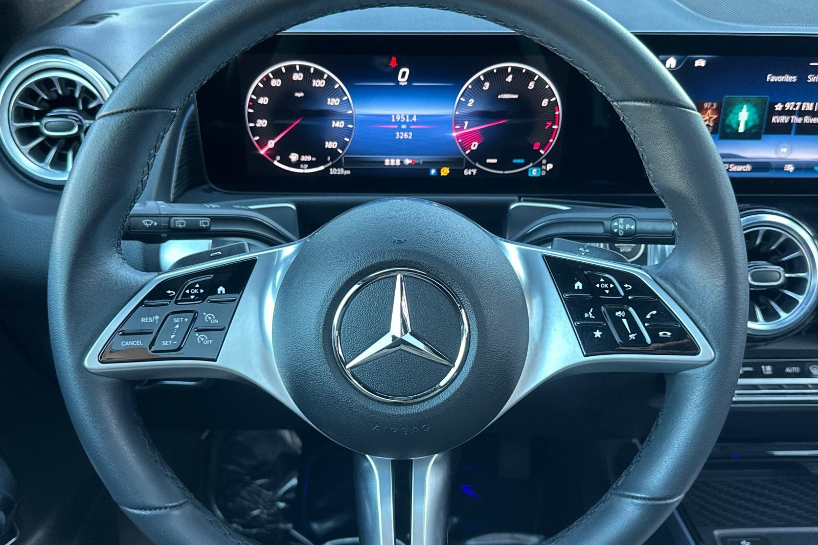 Certified Used 2025 Black Mercedes-Benz GLB 250 image 23