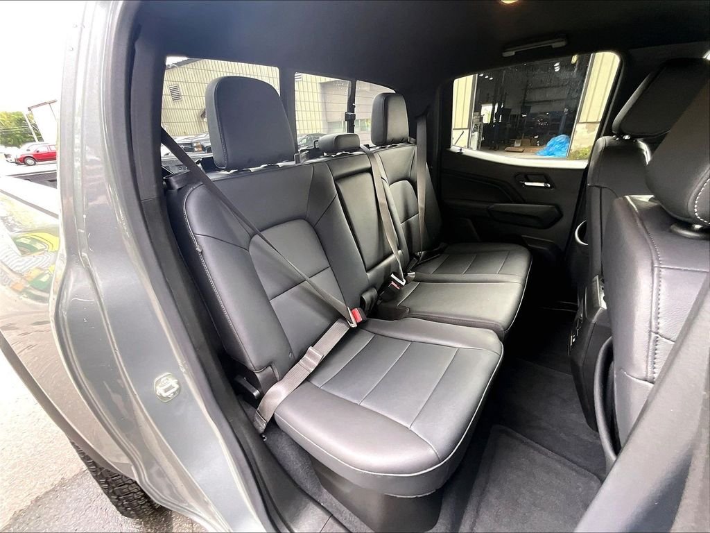 Used 2024 Gray GMC Elevation image 16