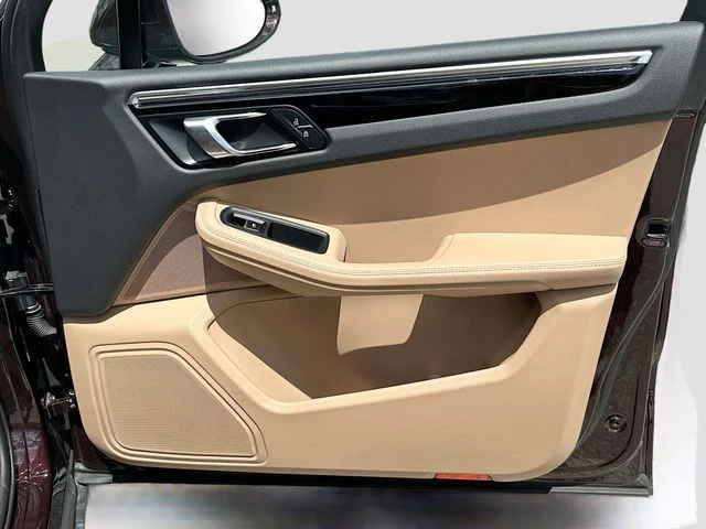 2024 Porsche Macan S - Photo 34