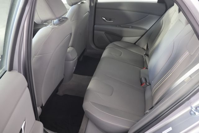 Used 2026 Silver Hyundai SEL Sport image 19