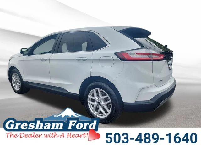 Used 2024 Oxford White Ford SEL image 3