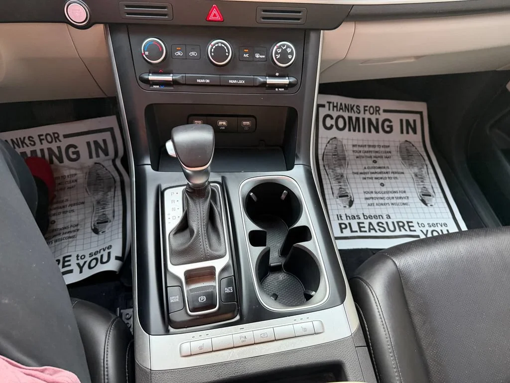 2024 Kia Carnival LX Seat Pkg - Photo 20