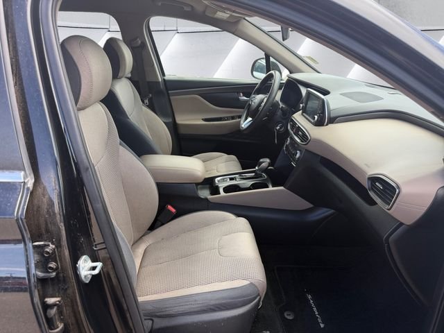 Used 2019 Black Hyundai SE image 13