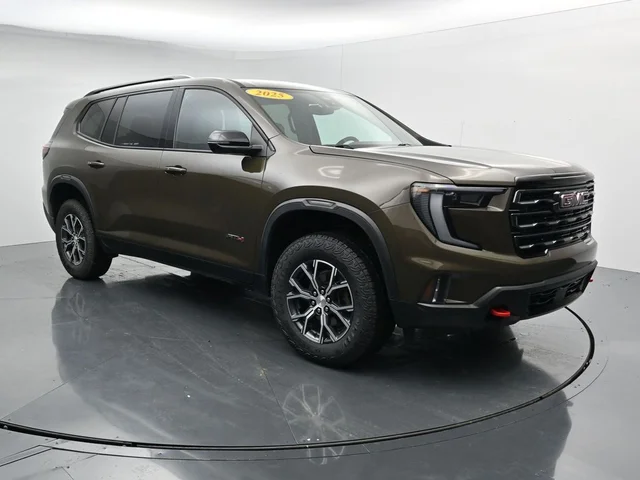 2025 GMC Acadia AT4