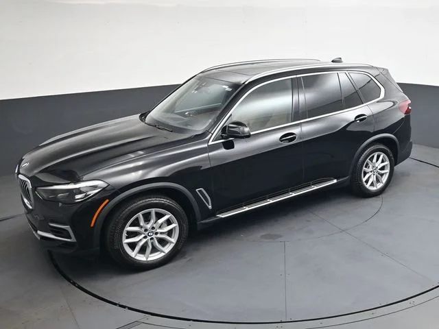 Used 2023 Black BMW xDrive40i image 27