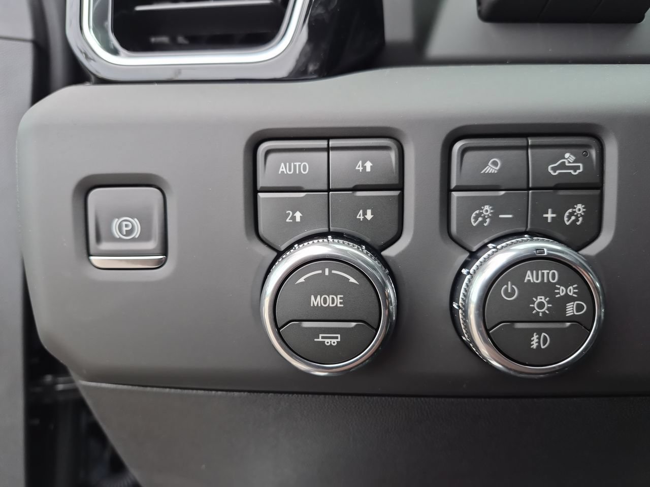 2026 GMC Sierra 2500HD Denali - Photo 18