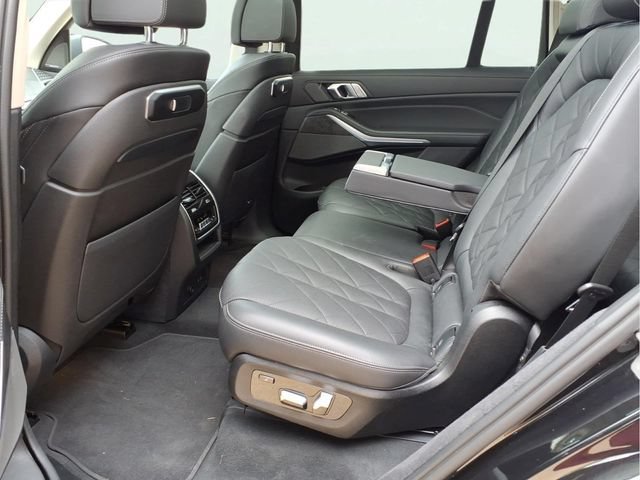 Used 2023 Black BMW xDrive40i image 22