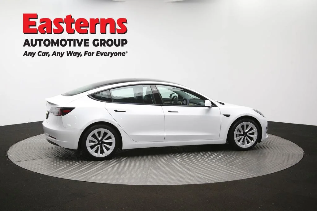 Used 2021 White Tesla Standard Range Plus image 38