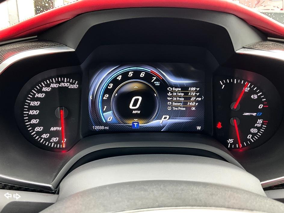 Used 2019 White Chevrolet ZR1 image 17