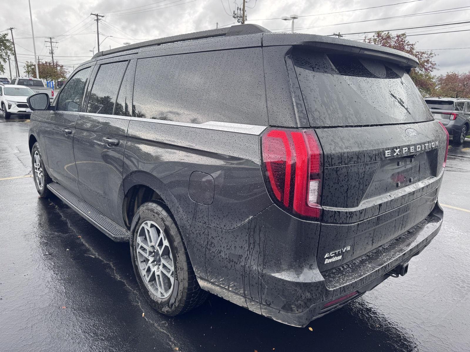 Used 2025 Dark Matter Gray Metallic Ford Active image 6