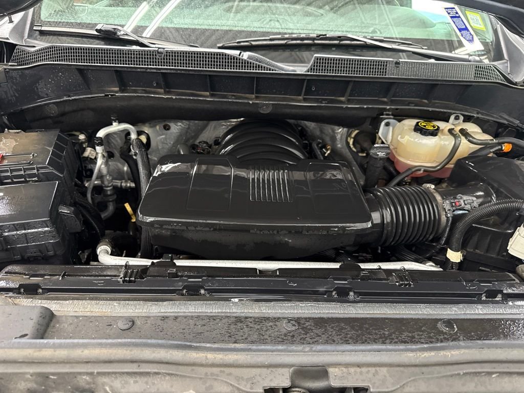 Used 2019 Gray Chevrolet LT image 11