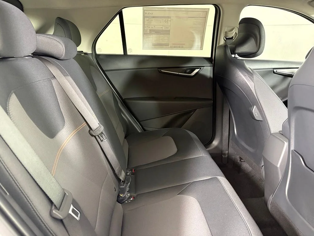 New 2026 Snow White Pearl Kia LX image 17