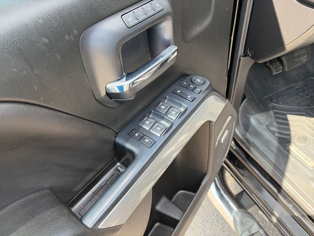 Used 2018 Black Chevrolet LTZ image 11