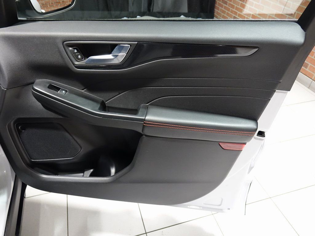 2025 FORD ESCAPE - Image 30