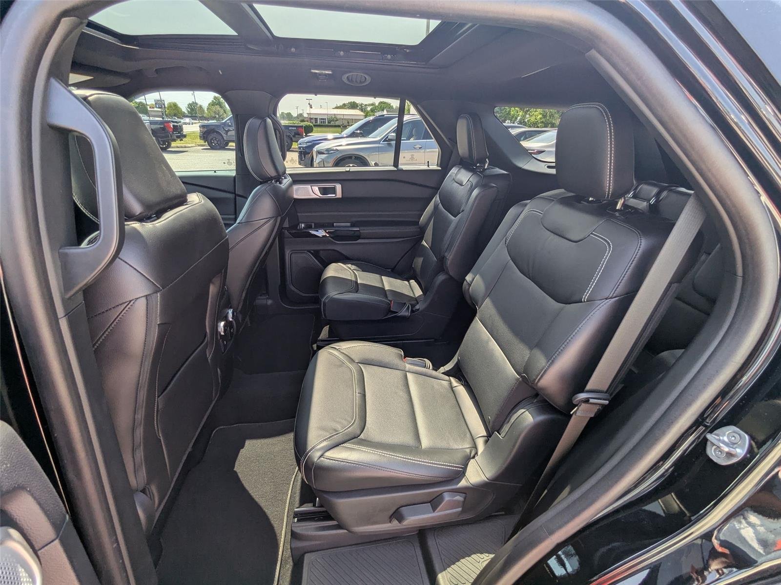 Used 2024 Agate Black Metallic Ford ST image 24