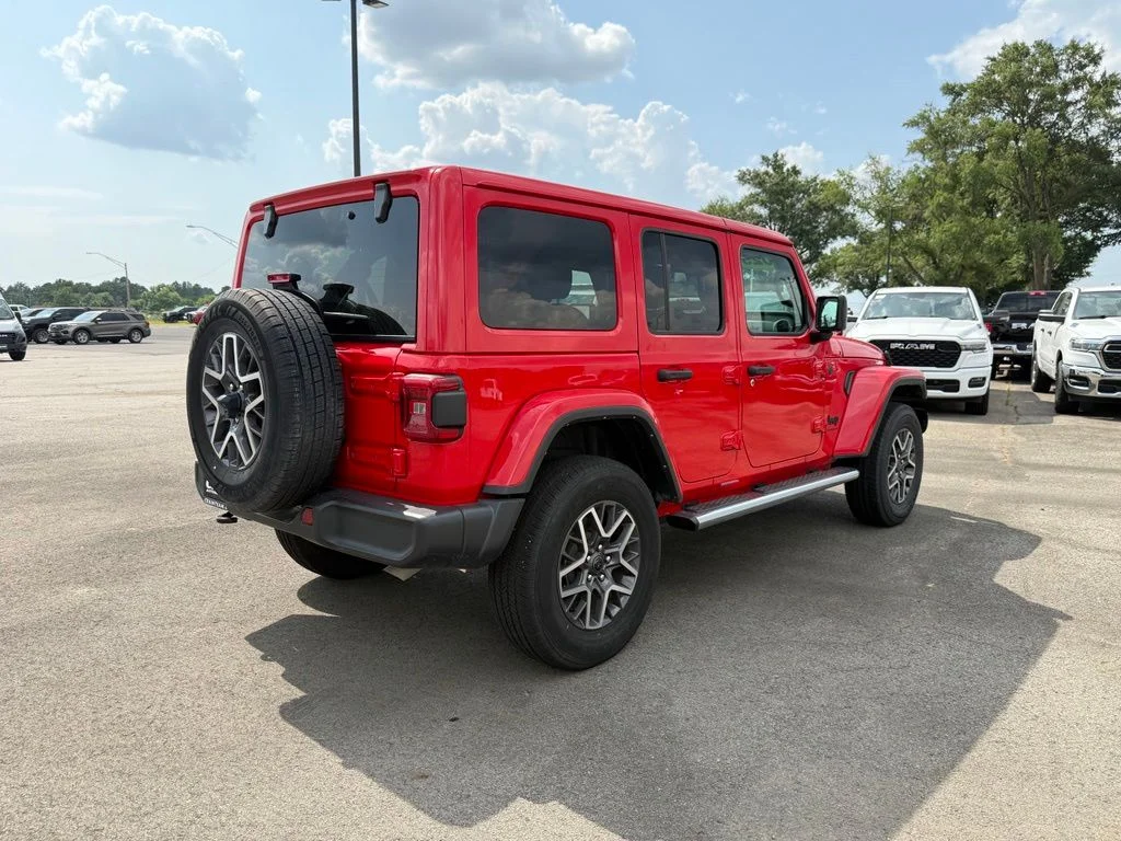 Used 2025 Red Jeep Sahara image 8