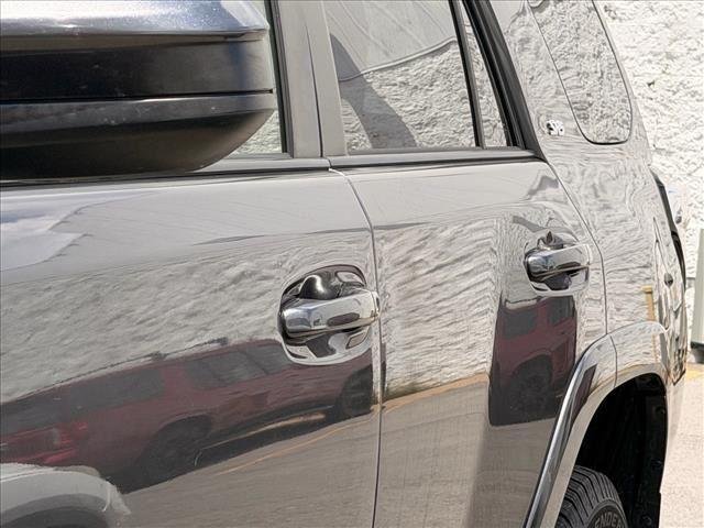 Used 2018 Magnetic Gray Metallic Toyota SR5 image 4