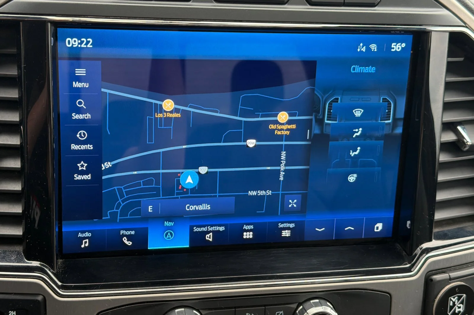 Used 2022  Ford  image 17