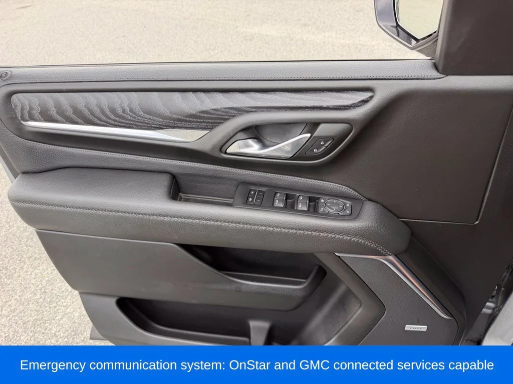 Used 2023 STERLING METALLIC GMC Denali image 21