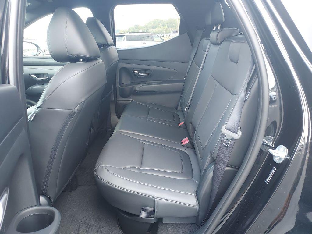 New 2027 Black Hyundai SE AWD image 14