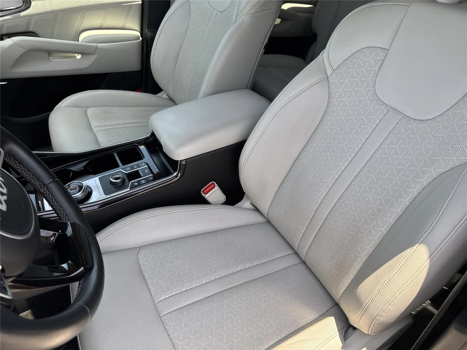 Used 2022 Steel Gray Kia SX Prestige image 11