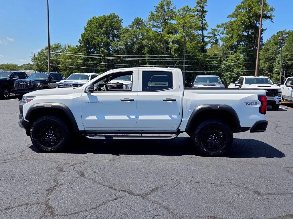 Used 2024 Summit White Chevrolet Trail Boss image 4