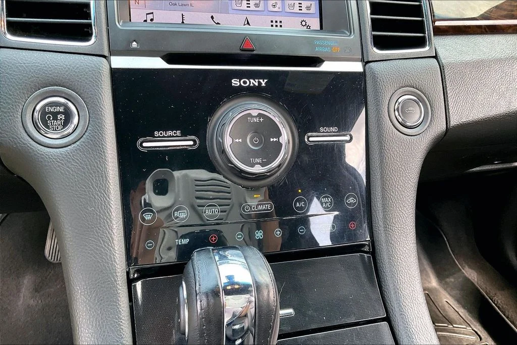 Used 2019 White Ford Limited image 36