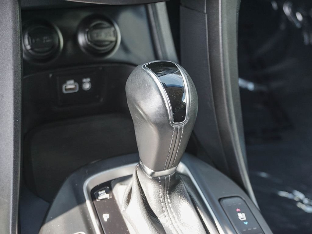 Used 2018 Silver Hyundai Limited Ultimate image 22