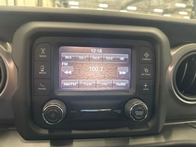Used 2021 Green Jeep Unlimited Sport image 24