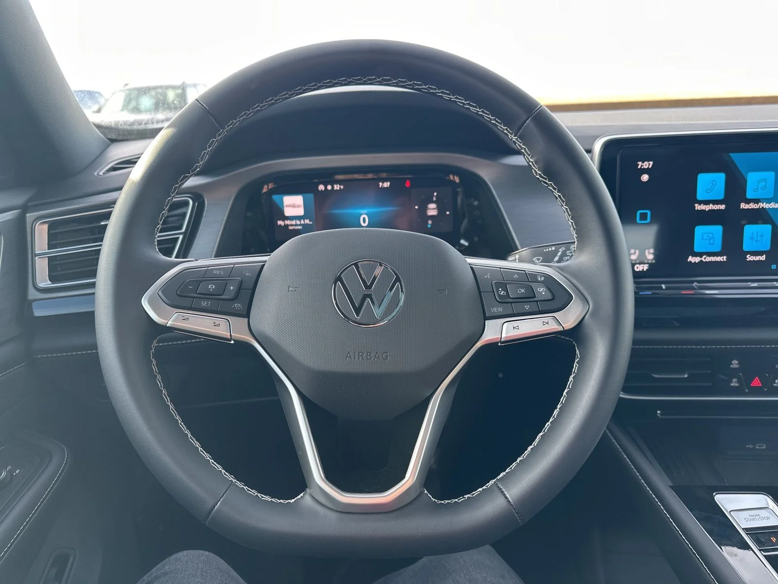 New 2026 Black Volkswagen 2.0T SE w/Technology image 43