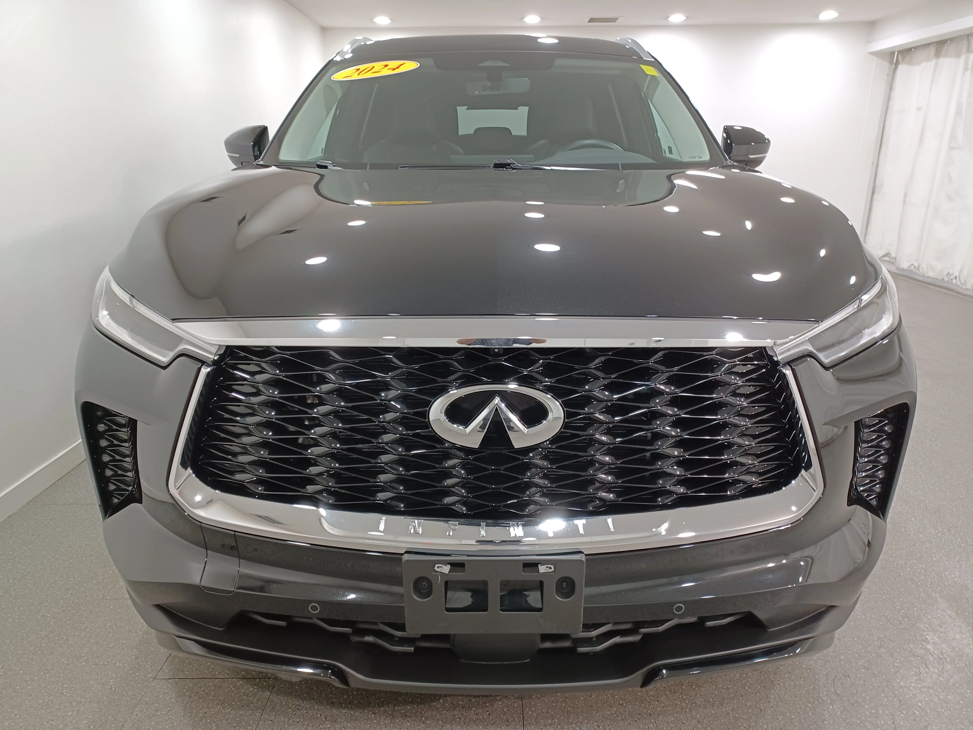 Certified Used 2024 Mineral Black Pearl INFINITI Luxe AWD*7 Pass | Adapt Cruise | Remote Start | Nav | 360 Cam | Htd Leather | Pano Roof | Htd Wheel image 3
