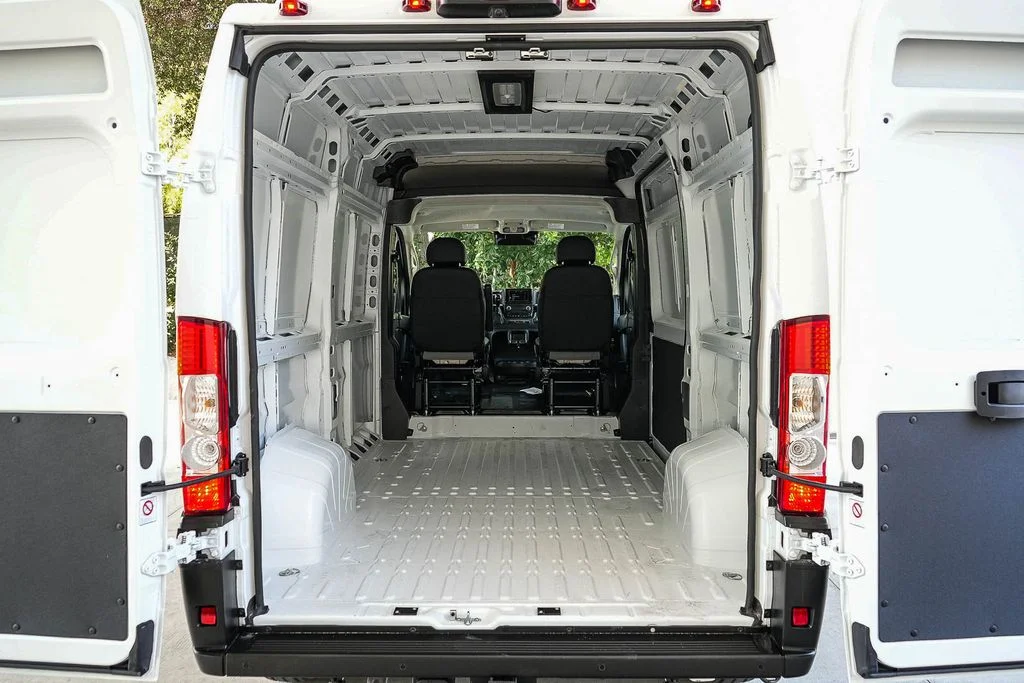 New 2026 Bright White Clear-Coat Exterior Paint RAM High Roof image 24