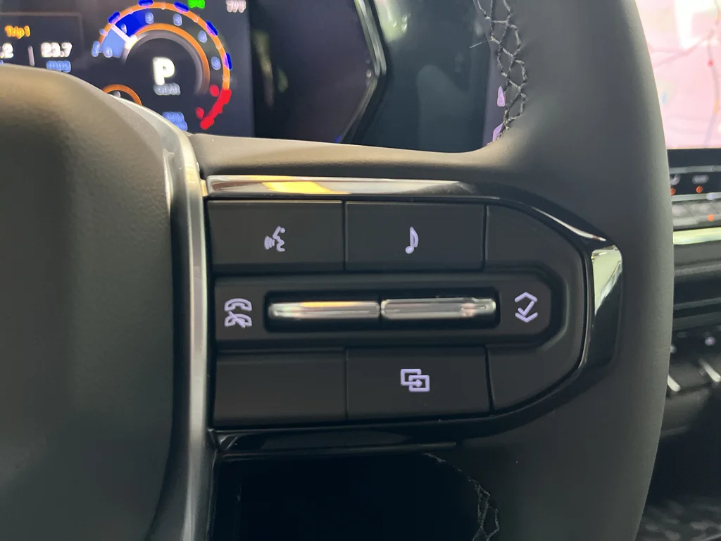 New 2026 Summit White Chevrolet LT image 17