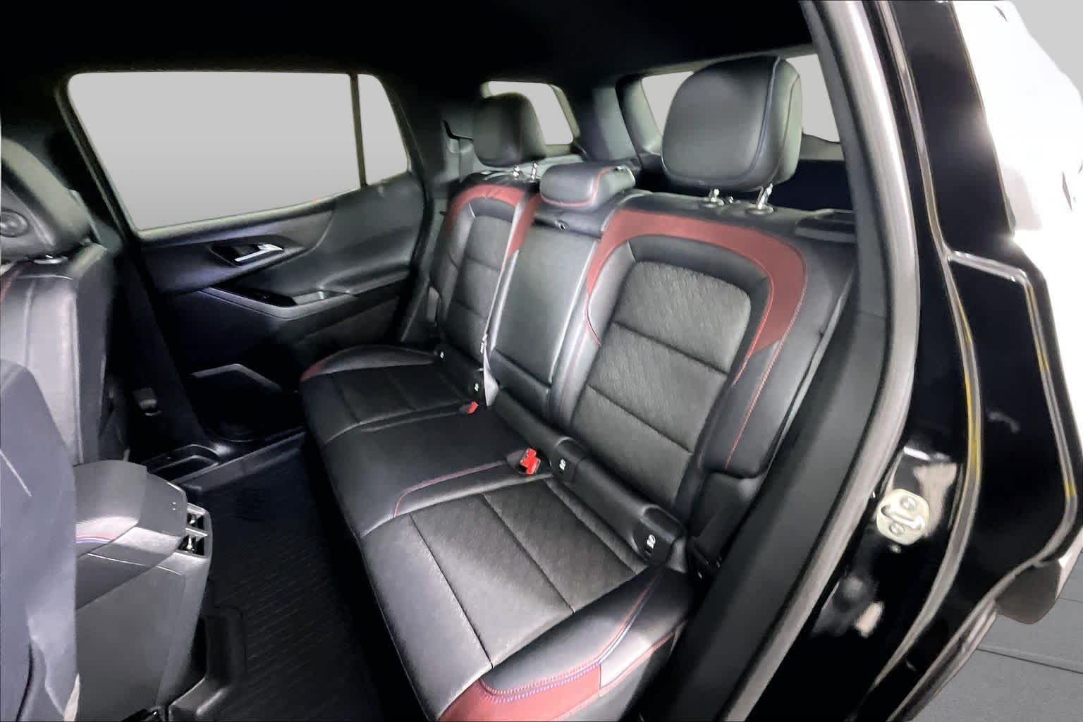 Used 2026 Mosaic Black Metallic Chevrolet FWD RS image 18