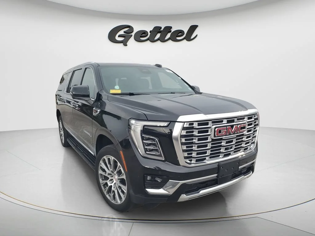 Used 2025 Onyx Black GMC Denali image 3