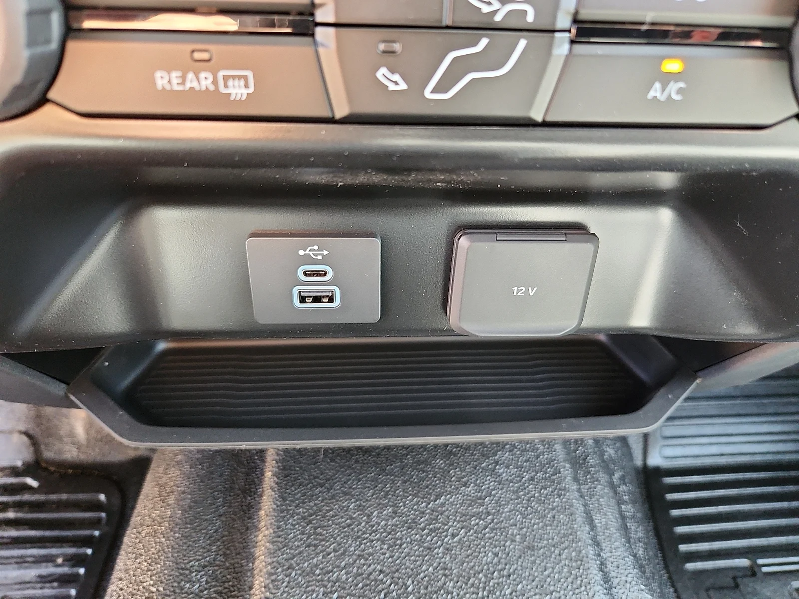 New 2026 Oxford White Ford F-350® XL image 23