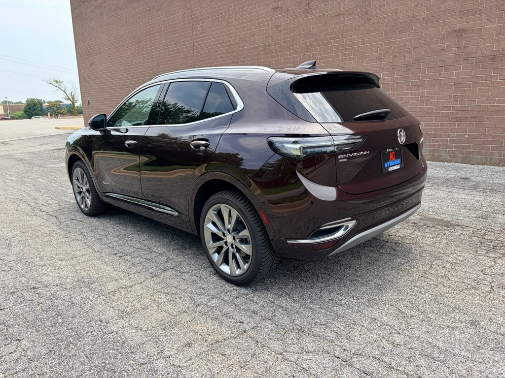 Used 2021 Rich Garnet Metallic Buick Avenir image 3