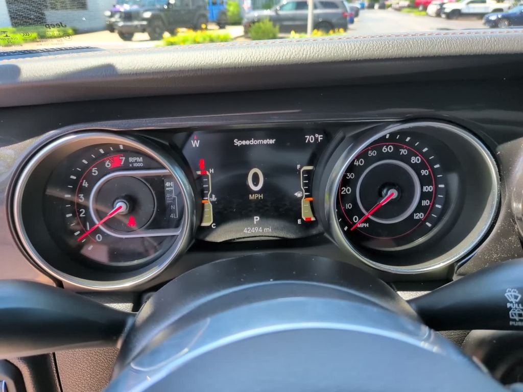 Used 2022 Crystal Metallic Jeep Unlimited Rubicon 392 image 22